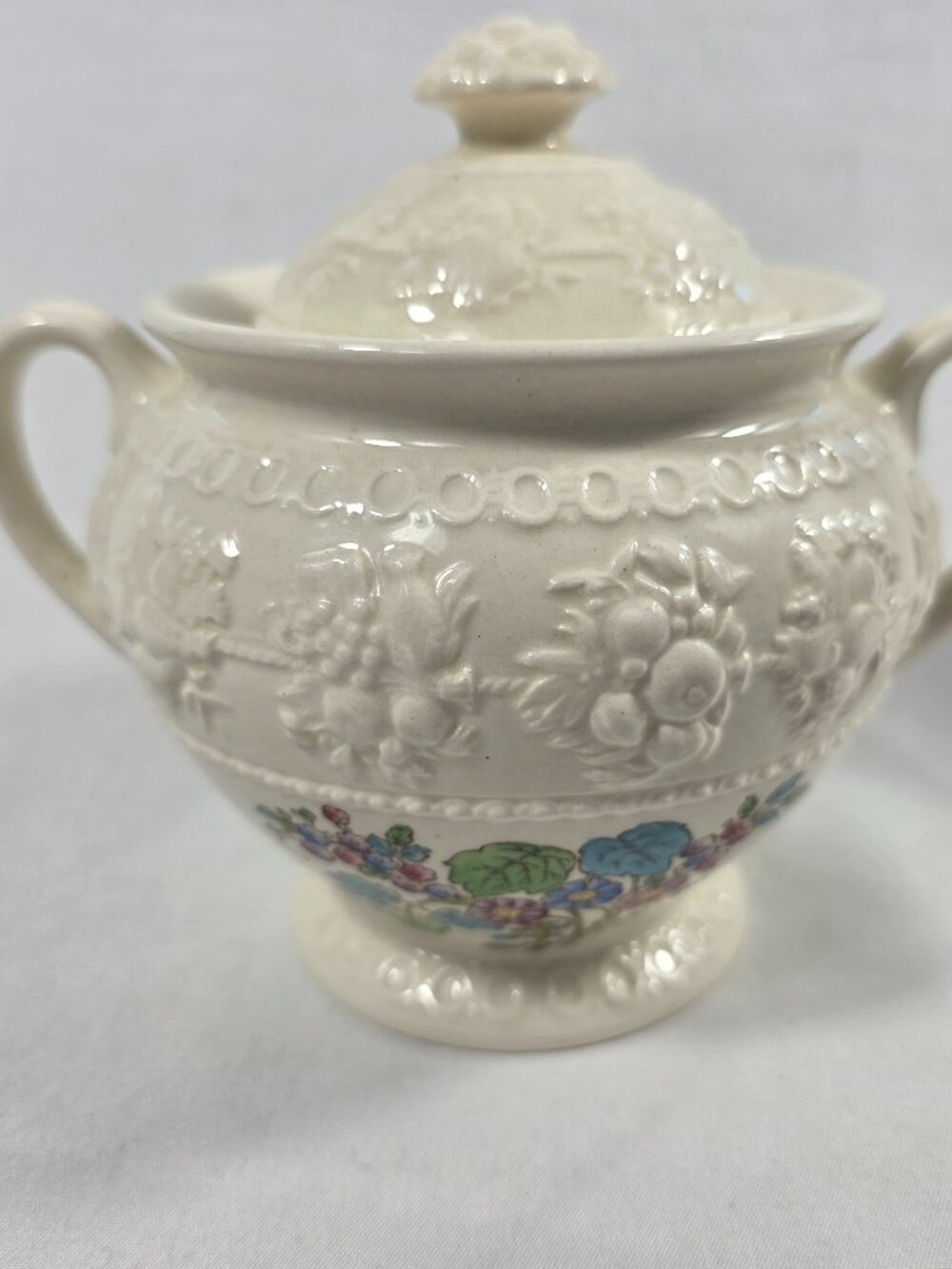 Wedgwood Montreal Sugar Bowl & Lid Ivory with Multi-Colored Floral Design